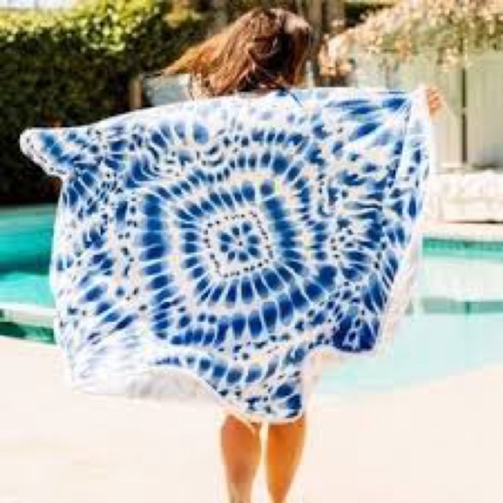 NWT indigo round beach towel